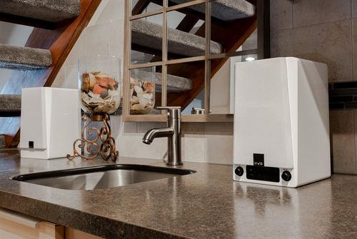 SVS Prime Wireless Speakers - White Gloss יחידות אחרונות
