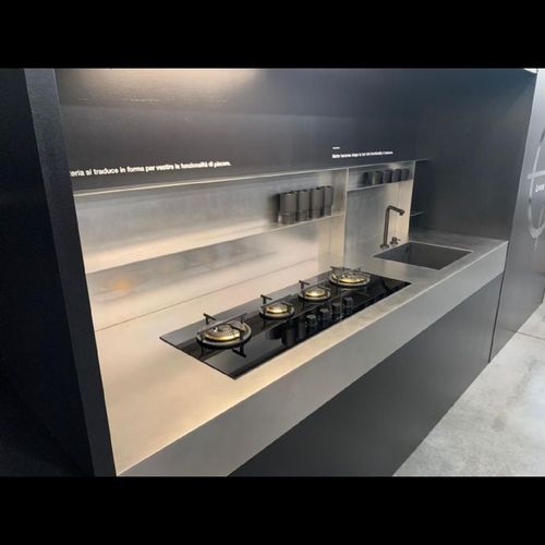 כיריים גז 110 ס”מ 4 להבות Barazza סדרת MOOD זכוכית שחורה דגם 1PMD104N