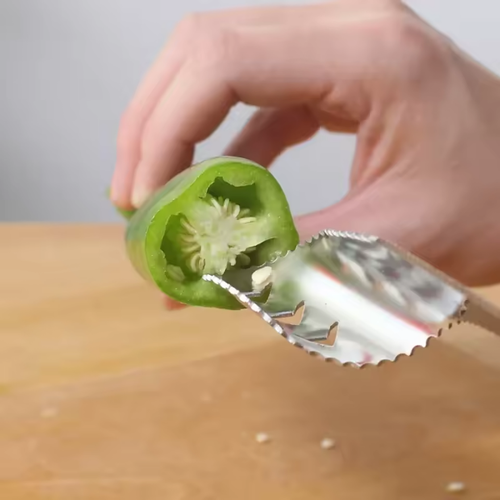 סכין משולבת מסיר גרעינים מפלפלים וממולאים
