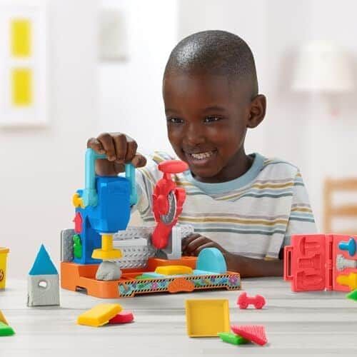 בצק פליידו - מפעל ייצור - Play-Doh