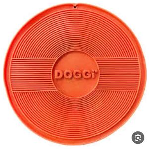 משטח ליקוק לכלבים DOGGi – להפחתת חרדה, העשרה ומשחק טעים | איכותי ועמיד
