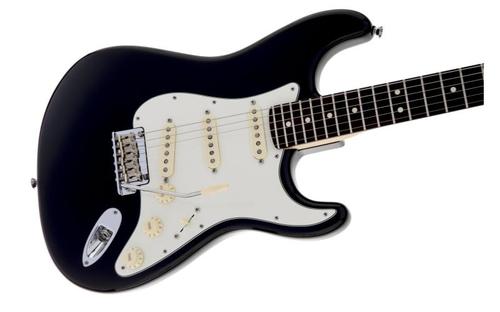גיטרה חשמלית Fender American Standard Stratocaster