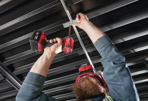 מברגת אימפקט Milwaukee M18 FID3 FUEL עם מומנט 226Nm, 4 מצבי עבודה ותאורת LED משולשת