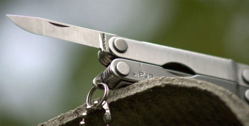 אולר פלייר לדרמן 10 כלים MICRA מבית Leatherman