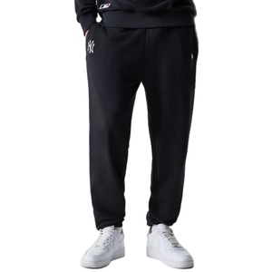 מכנס NEW ERA מידות XS-XXL לגברים בגוון שחור