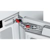 מקרר אינטגרלי 56 ס''מ מבית BOSCH בוש דגם KIF81HOD0