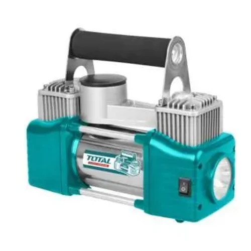 קומפרסור קטן לרכב 12V TTAC2506 מבית TOTAL – קומפרסור דו־בוכנתי עם ידית נשיאה, תאורת עבודה מובנית ומבנה מתכתי חזק.