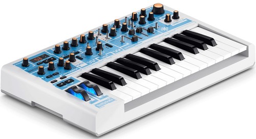 זוית נוספת novation bass station ii synthesizer swifty edition