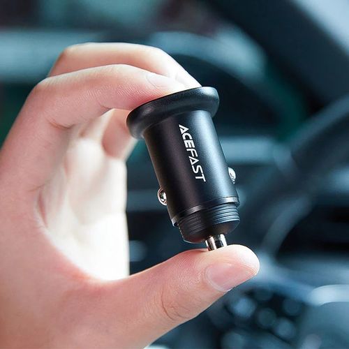 סט מטען מהיר לרכב הכולל ראש טעינה USB-C + USB-A וכבל טעינה USB-C ל-Lightning