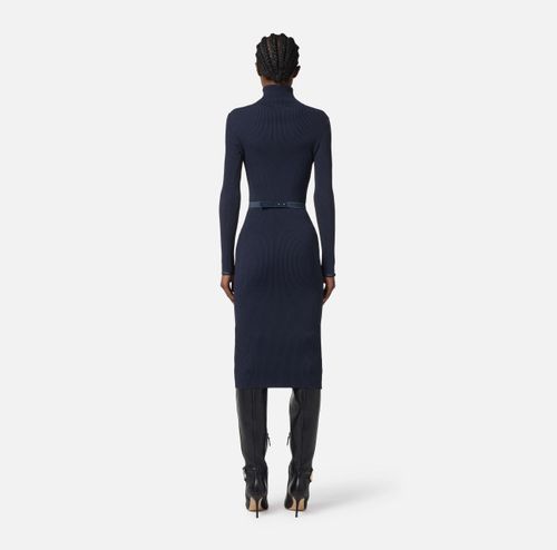 Dress in ribbed knit fabric with belt