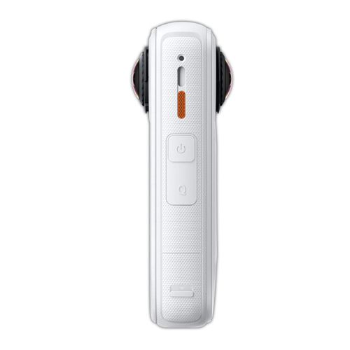 קיט מצלמת אקסטרים Insta360 X4 Air Starter Bundle 