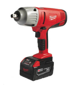 מפתח רטיטה אימפקט ” 1/2 28V + שתי סוללות 3 אמפר