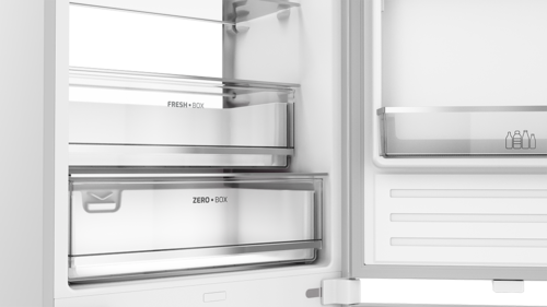 מקרר אינטגרלי מקפיא תחתון חברת Teka דגם RBF-78780 כולל פיקוד שבת מובנה no frost נפח 341 ליטר נטו  רוחב: 54.0 ס
