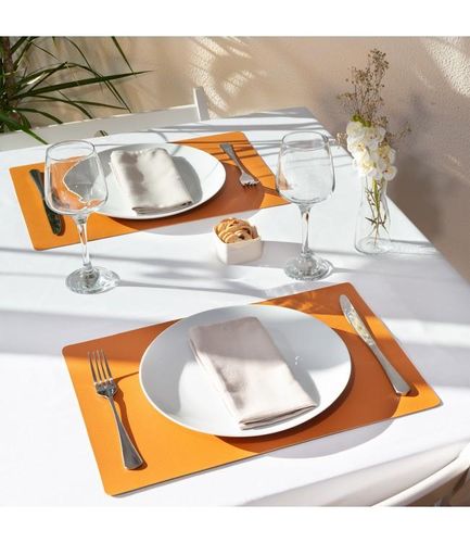 פלייסמט דוצ כתום/פיסטוק LUNAR pvc placemat במקום 48