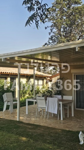 תכירו את פרגולת PERGULAND FAMILY 365 - פרגולה לרגעי משפחה מאושרים כל עונות השנה ( פרגולה חשמלית , פרגולה נאספת , פרגולה נפתחת )