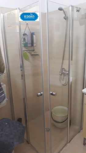 מקלחון פינתי איכותי 2 קבועים + 2 דלתות 80*80 ס