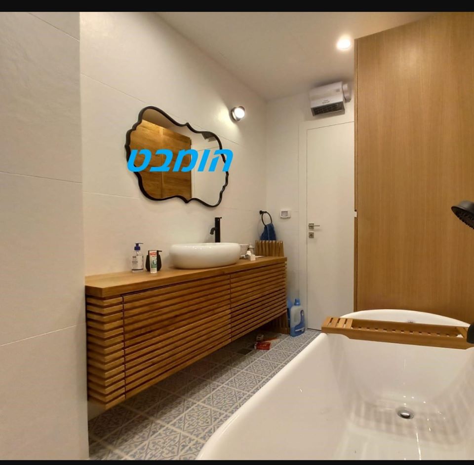 ארון אמבטיה תלוי בליסימו עץ + מגירות + משטח בוצ