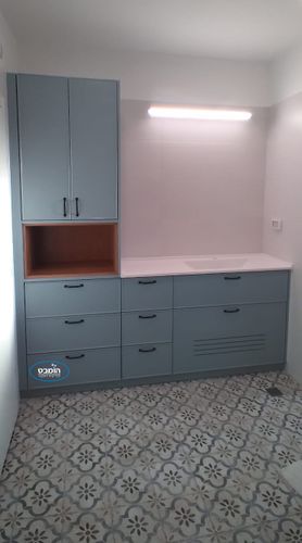 ארון אמבטיה אפוקסי עומד לורין עם משטח אינטגרלי יצוק גוליאן 