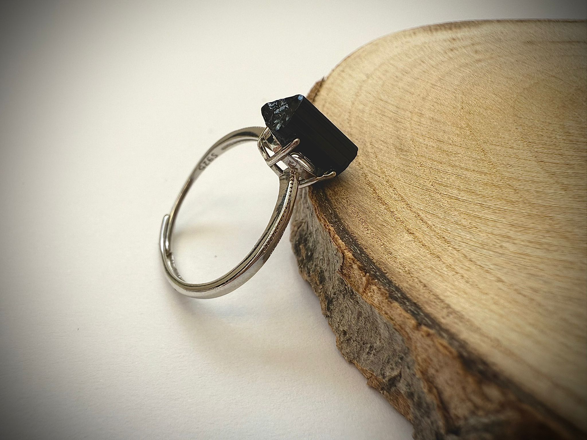 טבעת טורמלין שחור (כסף Adjustable)