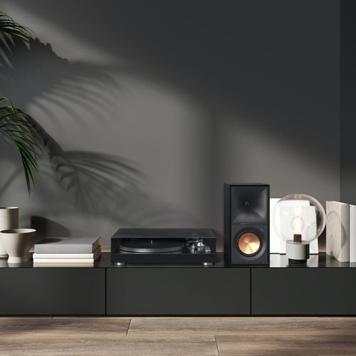 זוג רמקולים מדפיים מוגברים דגם R-40PM מבית Klipsch
