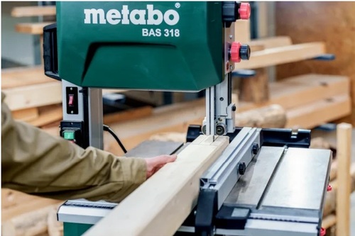 מסור סרט 900W דגם BAS 318 Precision WNB