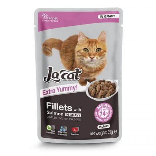 פאוצ' נתחוני לה קט עם סלמון ברוטב