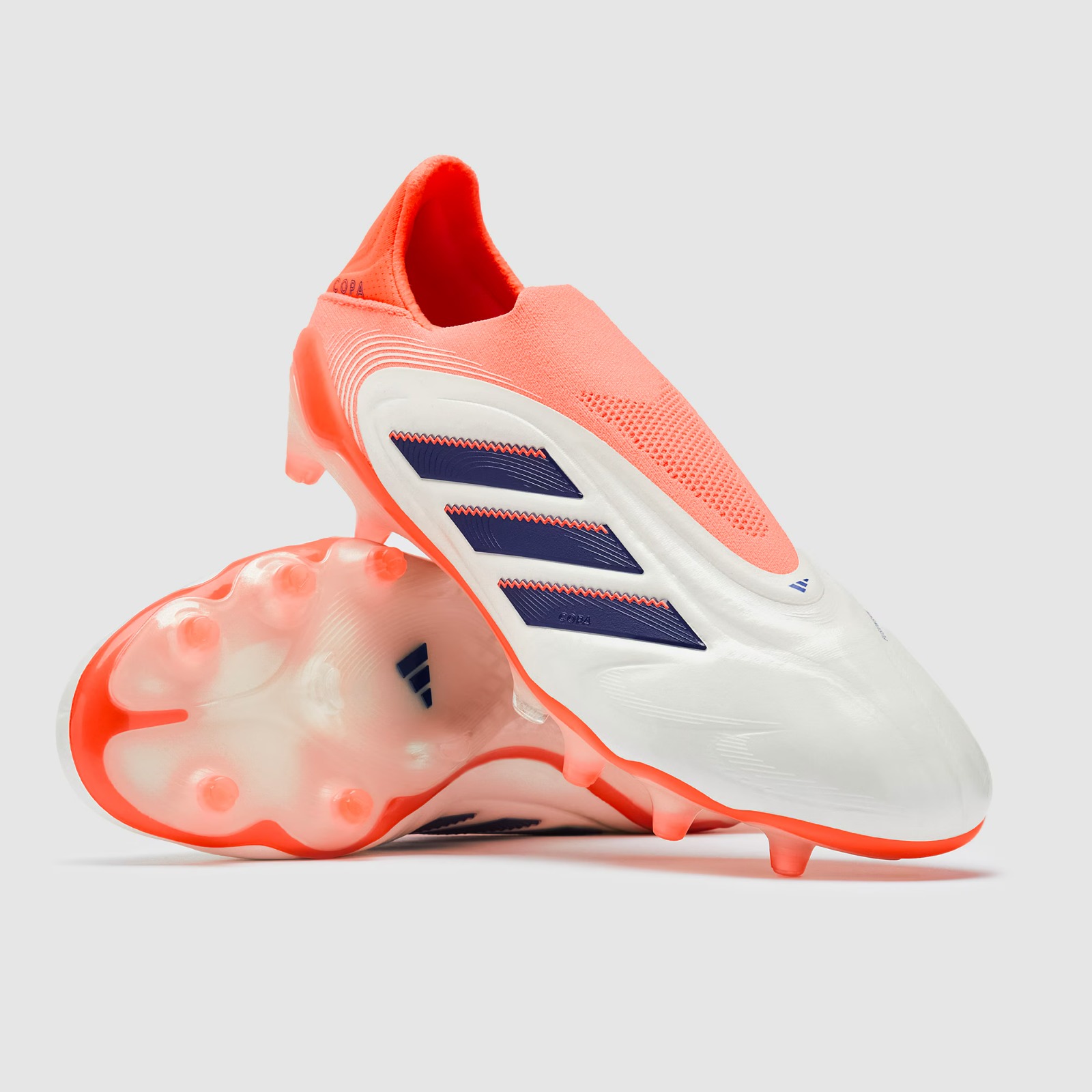 נעלי כדורגל מקצועיות adidas Copa Pure III Elite Laceless FG