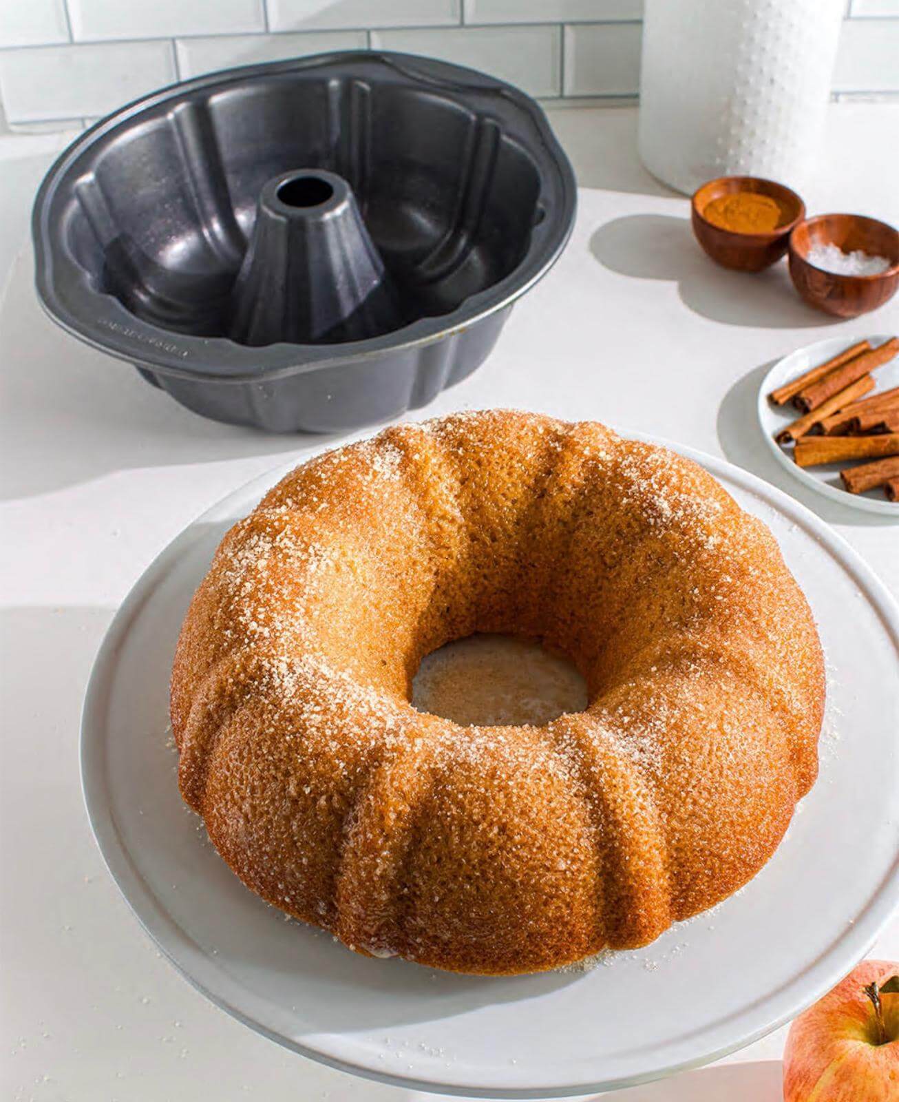 תבנית קוגלהוף יציקה קוטר 25.5 ס"מ  BAKER