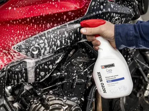 תרסיס לניקוי האופנוע איפון – IPONE MOTO WASH 1L