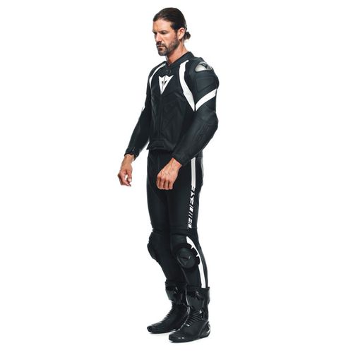 חליפת עור AVRO 4 2 PCS SUIT מבית DAINESE