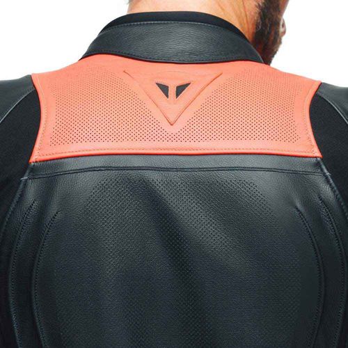 מעיל עור RACING 4 PERF מבית DAINESE