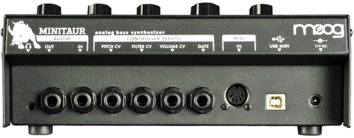 זווית נוספת moog - minitaur analog bass synthesizera