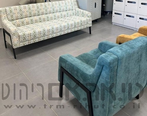 ריהוט חדר מורים