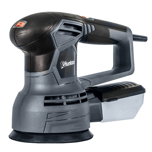 מלטשת אקצנטרית HUNTER 480W - כלי מקצועי עם עיצוב שחור ואפור, ידית אחיזה ארגונומית עליונה, תא איסוף אבק לבן שקוף, כפתור הפעלה כתום, פד ליטוש עגול 