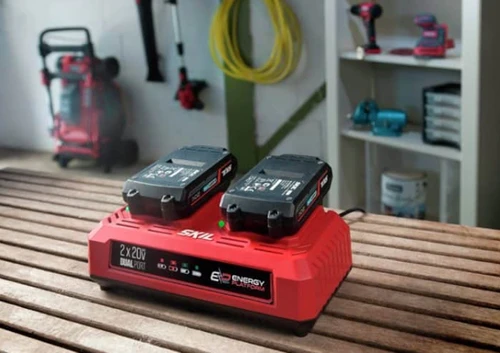 מטען סוללות כפול 2x20V 2.4A - סקיל SKIL