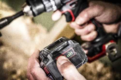 סט מקדחה/מברגה רוטטת Brushless 130Nm + אימפקט Brushless 250Nm + סוללה 2.5Ah מטען + סוללה 4.0Ah + תיק SKIL - סקיל SKIL