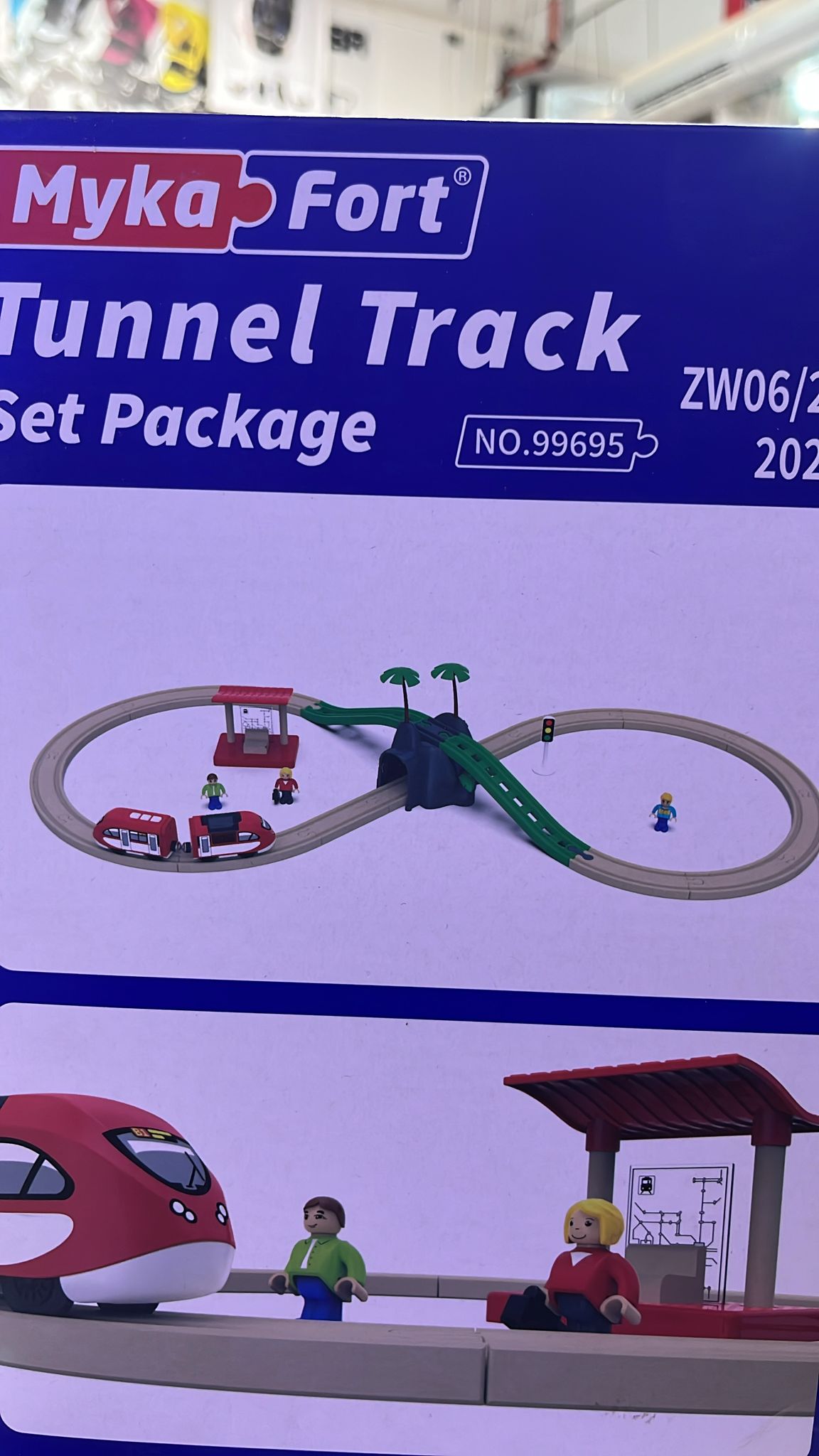 ערכת רכבת עץ חשמלית מהנדסי כבישים – 37 חלקים – MYKA FORT