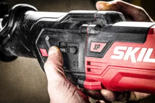 גוף מסור חרב נטען 20V Brushless XP עם פנדל לעבודות חיתוך מגוונות + מתנה סוללה 2.0Ah + מטען - סקיל SKIL