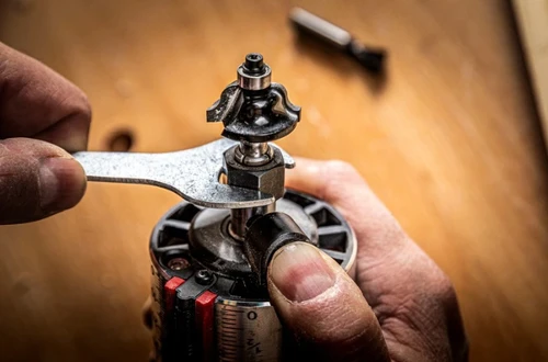 גוף טרימר (כרסם) Brushless 20V עם קולט 6/8 מ
