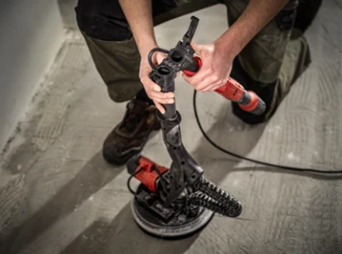 מלטשת קיר ג'ירפה חשמלית 750W עם תאורת לד 360° - סקיל SKIL