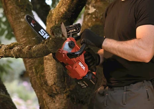 מסור שרשרת חשמלי נטען 20V Brushless להב 