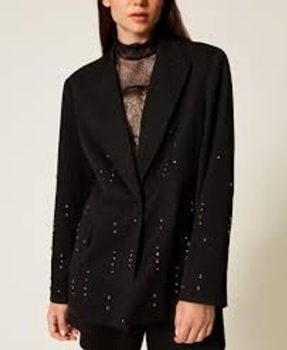 Blazer with hand embroidery