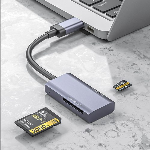 קורא כרטיסים מקצועי USB4