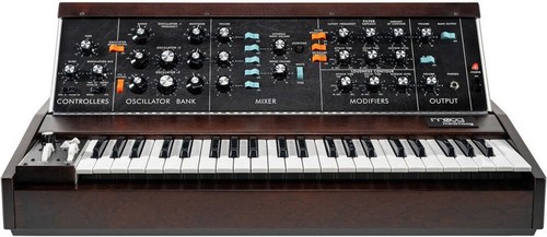 זווית נוספת moog - minimoog model d analog synthesizer