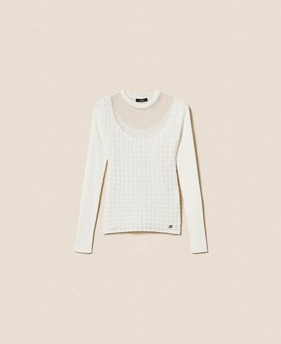 Fitted jumper with see-through yoke