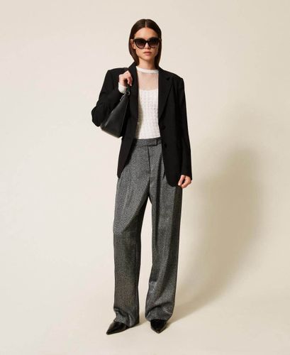 Fitted jumper with see-through yoke