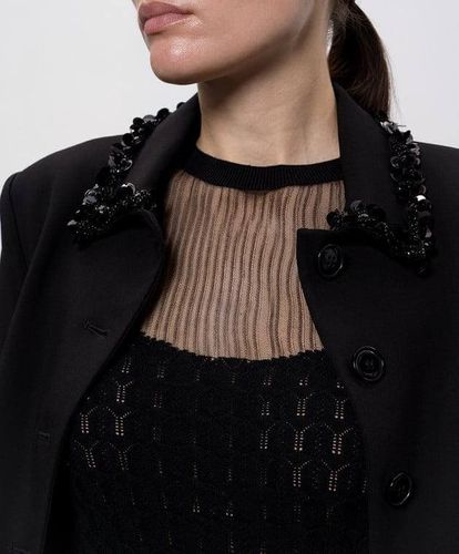 Fitted jumper with see-through yoke