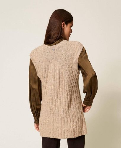 Knit gilet with sequins