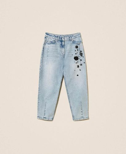 Hand embroidered barrel jeans