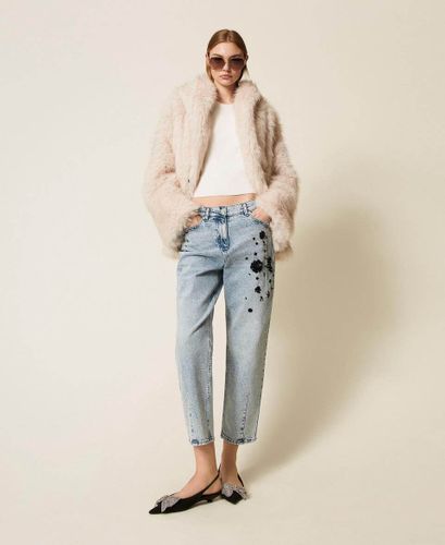 Hand embroidered barrel jeans